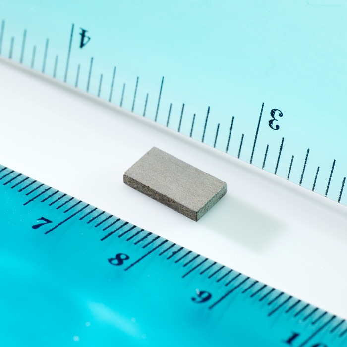 Magnet neodim bloc 10x5,5x1,5 P 150 °C, VMM6SH-N40SH [1]