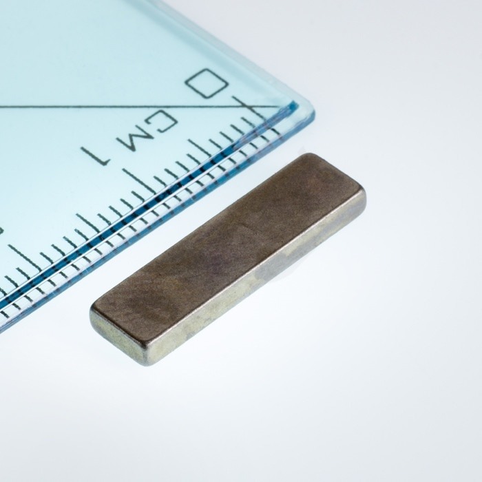 Magnet neodim bloc 20x5,4x2,2 P 180 °C, VMM7UH-N42H [1]