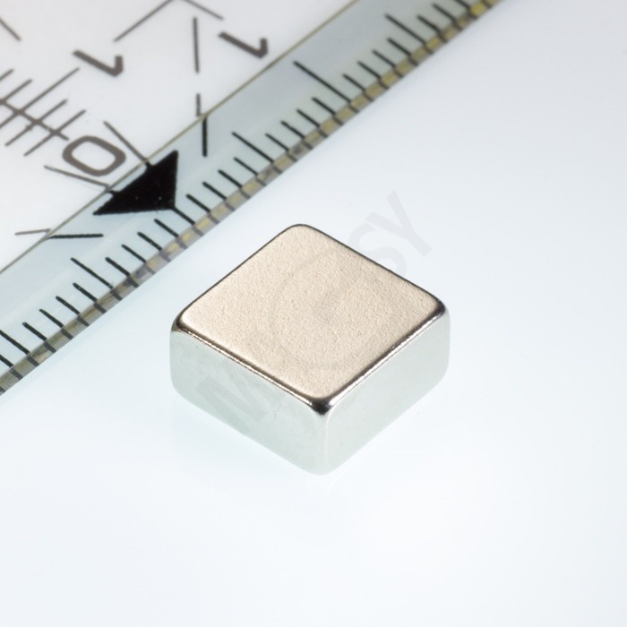Magnet neodim bloc 8x8x4 N 80 °C, VMM8-N45 [1]