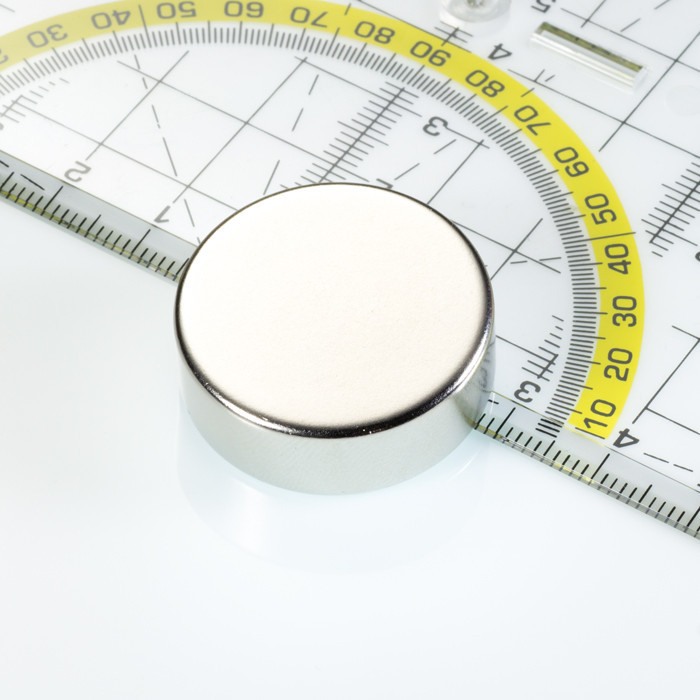 Magnet neodim cilindru cu diam.29x10 N 80 °C, VMM7-N42 [1]