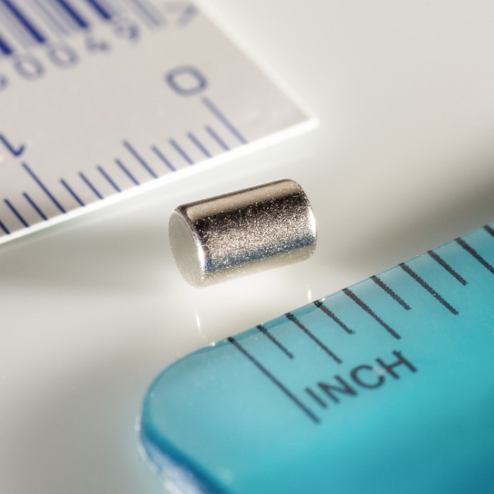 Magnet neodim cilindru cu diam.4x6 N 80 °C, VMM7-N42 [1]