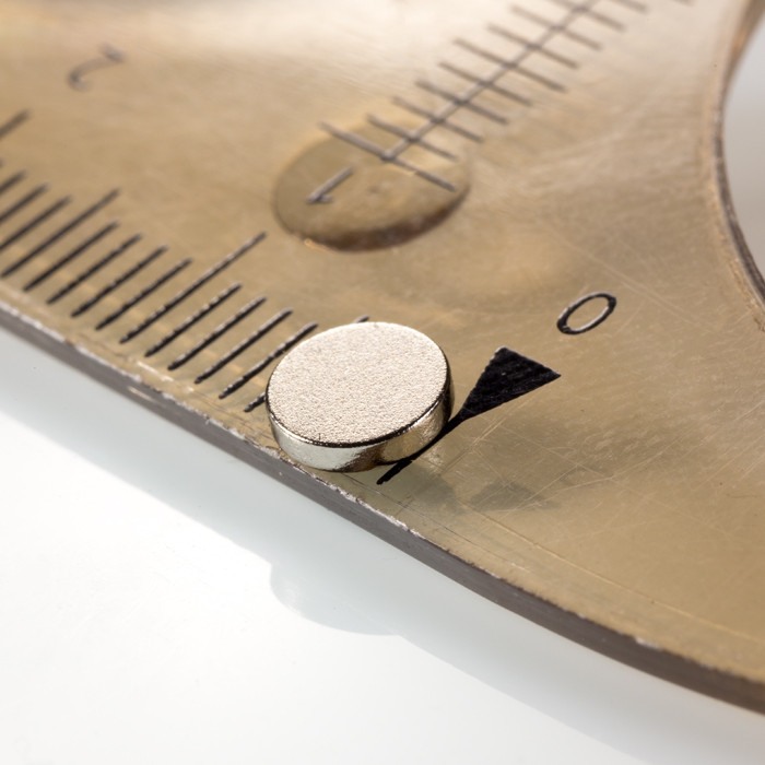 Magnet neodim cilindru cu diam.5x1 N 80 °C, VMM5-N38 [1]