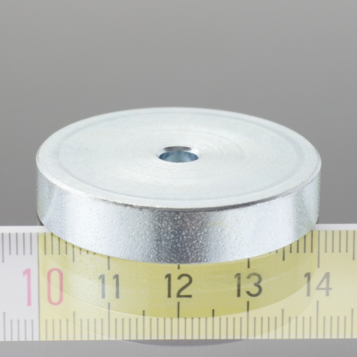 Magnet oală diam. 40 x înălțime 8 mm, cu gaură pentru șurub cu cap înecat diam. 5,4 mm [1]