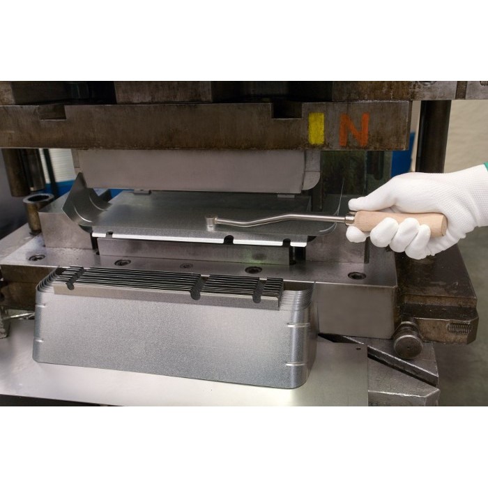 Tijă cu magnet diam. 20x6 mm temperatura suportată max. 80 °C [2]