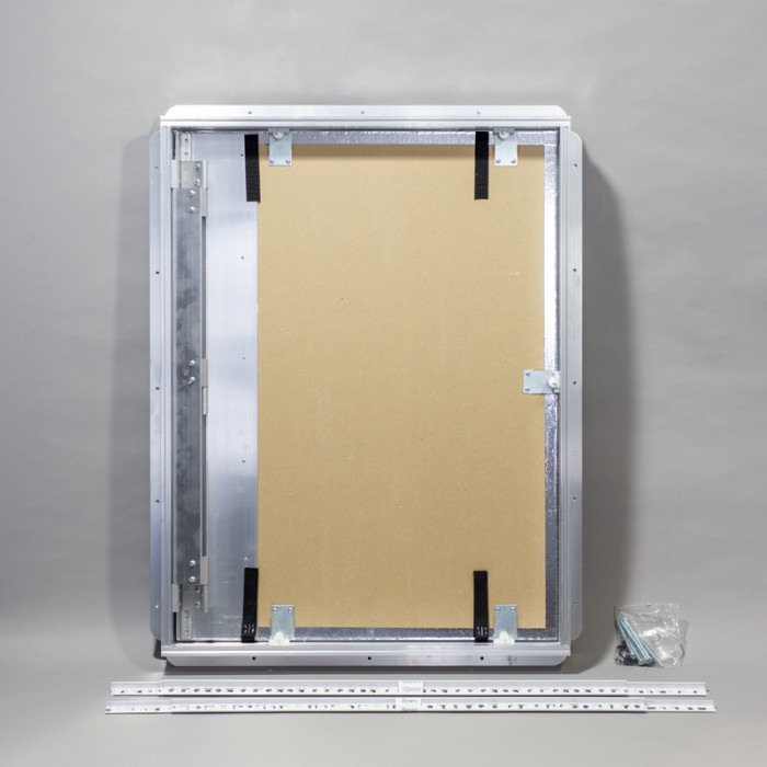 Ușiță magnetică UP 600x800 mm [2]