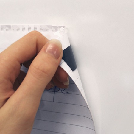 Bandă magnetică autoadezivă pe bobină 19x0,3 m [3]