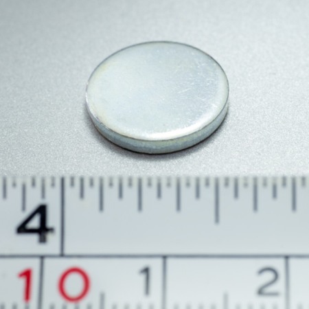 Contra piesă din oțel diam. 16 x 2 mm cu autoadeziv [1]