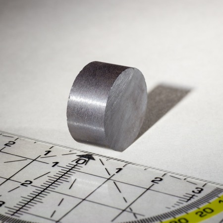 Magneți ferită cilindru magnetizat axial - Magnet ferită cilindru diam. 20x10