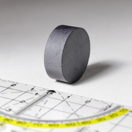 Magneți ieftini - Magnet ferită cilindru diam.27x10