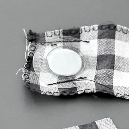 Magnet NdFeB pr.12 x 2 mm cu acoperire rotundă din PVC care se poate coase pe stofă [2]