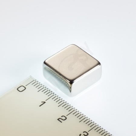 Magneți NdFeB bloc – perpendicular pe suprafață - Magnet neodim bloc 15x15x8 N 80 °C, VMM7-N42