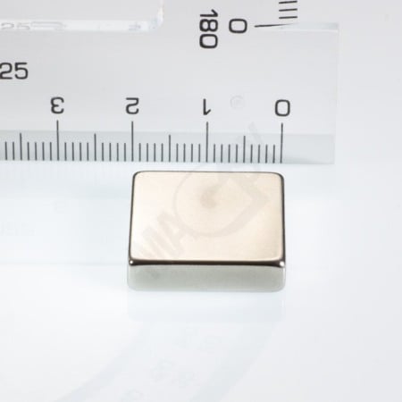 Magneți de neodim - Magnet neodim bloc 20x20x5 N 80 °C, VMM7-N42