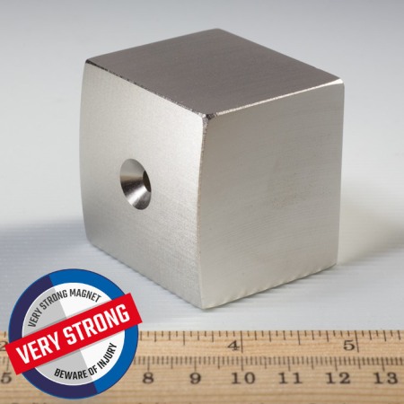 Magneți de neodim atipici - Magnet neodim bloc 50x50x45xR157 N 80 °C, VMM10-N50