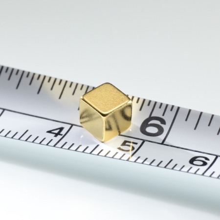 Cuburi magnetice - Magnet neodim bloc 5x5x5 Au 80 °C, VMM10-N50