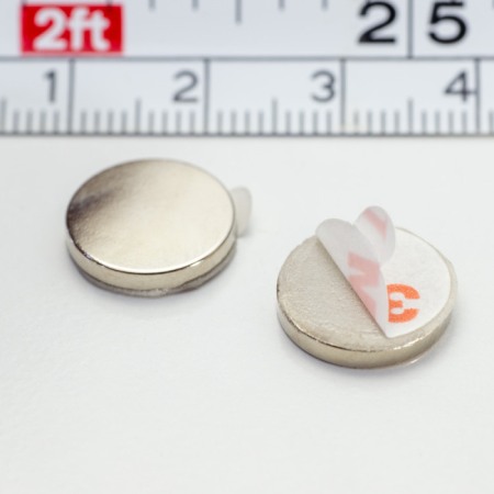 Magneți NdFeB bloc cu autocolant - axial - Magnet neodim cilindru cu autoadeziv cu diam.12x2 N 80 °C - set 2 buc, VMM4-N35