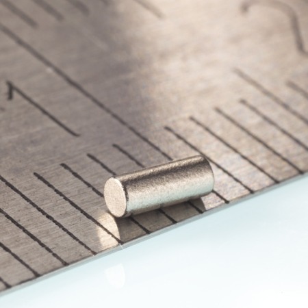 Magneți mici - Magnet neodim cilindru cu diam.1,2x3 N 80 °C, VMM5-N38