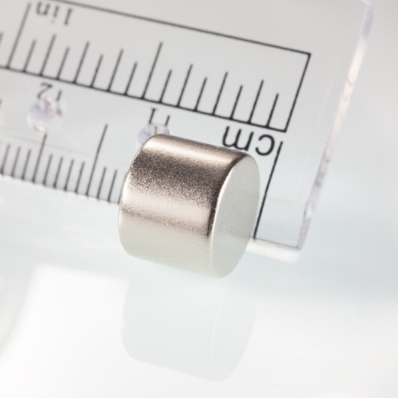 Magneți NdFeB cilindru - axial - Magnet neodim cilindru cu diam.10x8 N 80 °C, VMM7-N42