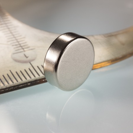 Magneți NdFeB cilindru - axial - Magnet neodim cilindru cu diam.12x4 N 80 °C, VMM10-N50