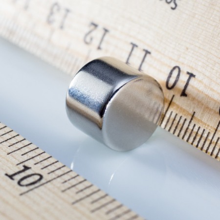Magneți NdFeB cilindru - axial - Magnet neodim cilindru cu diam.12x9 N 80 °C, VMM7-N42