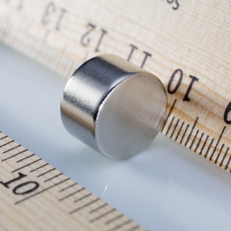Magneți NdFeB cilindru - axial - Magnet neodim cilindru cu diam.13x8 N 80 °C, VMM7-N42