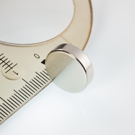 Magneți NdFeB cilindru - axial - Magnet neodim cilindru cu diam.14x4 N 80 °C, VMM7-N42