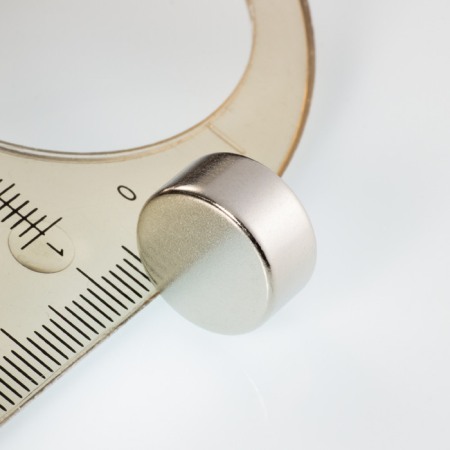 Magneți NdFeB cilindru - axial - Magnet neodim cilindru cu diam.14x7 N 80 °C, VMM7-N42