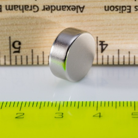 Magneți NdFeB cilindru - axial - Magnet neodim cilindru cu diam.15x7 N 80 °C, VMM7-N42