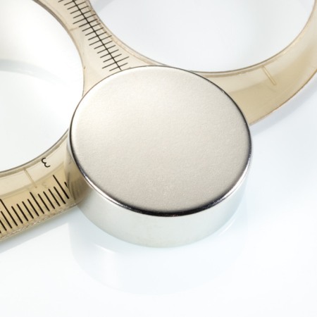 Magneți NdFeB cilindru - axial - Magnet neodim cilindru cu diam.30x10 N 80 °C, VMM8-N45