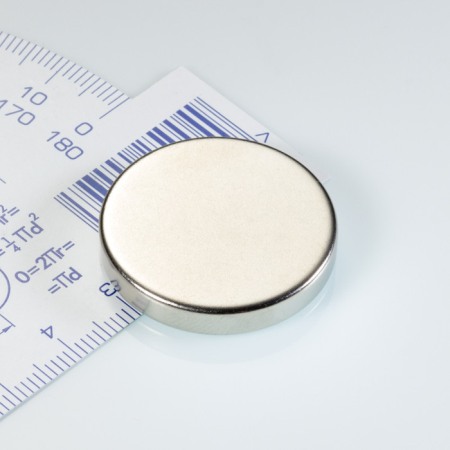Magneți plați - Magnet neodim cilindru cu diam.30x5 N 80 °C, VMM5 N38