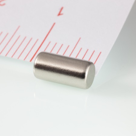 Magneți NdFeB cilindru - axial - Magnet neodim cilindru cu diam.4x8 N 80 °C, VMM2-N30