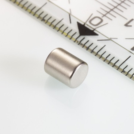 Magneți NdFeB cilindru - axial - Magnet neodim cilindru cu diam.5x6 N 80 °C, VMM4-N35