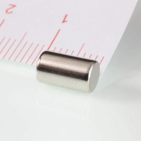 Magneți NdFeB cilindru - axial - Magnet neodim cilindru cu diam.5x8,47 N 80 °C, VMM8-N45