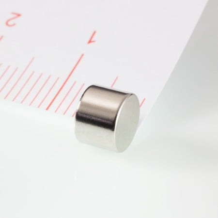 Magneți NdFeB cilindru - axial - Magnet neodim cilindru cu diam.6,1x4,5 N 80 °C, VMM10-N50