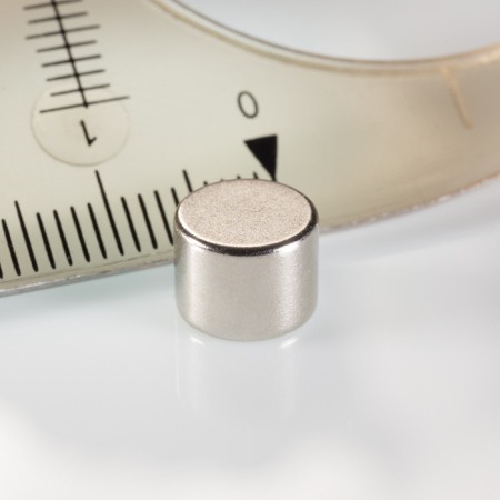 Magneți NdFeB cilindru - axial - Magnet neodim cilindru cu diam.8x6 N 80 °C, VMM4-N35