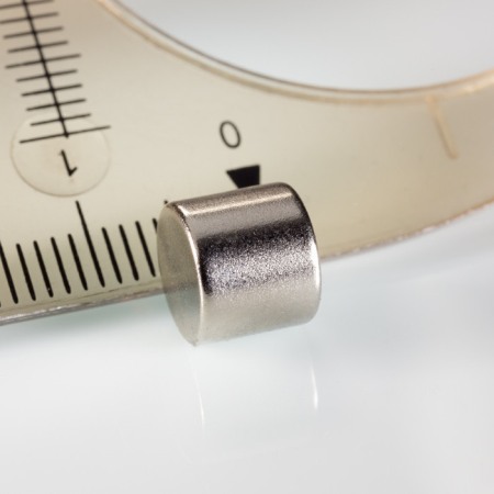 Magneți NdFeB cilindru - axial - Magnet neodim cilindru cu diam.8x7 N 80 °C, VMM7-N42