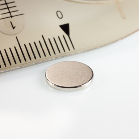 Magneți NdFeB cilindru - axial - Magnet neodim cilindru cu diam.9x1 N 80 °C, VMM7-N42