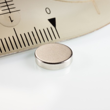 Magneți NdFeB cilindru - axial - Magnet neodim cilindru cu diam.9x2 N 80 °C, VMM7-N42