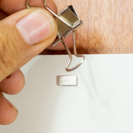 Magnet neodim cu autoadeziv 3M, 10x5x1 mm, grosime autocolantă 0,06 mm [3]