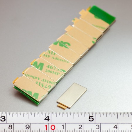 Magnet neodim cu autoadeziv 3M, 15x8x1 mm, grosime autocolantă 0,06 mm [2]