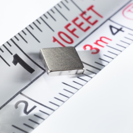 Magneți puternici - Magnet neodimic 5x5x3x mm, 150°C
