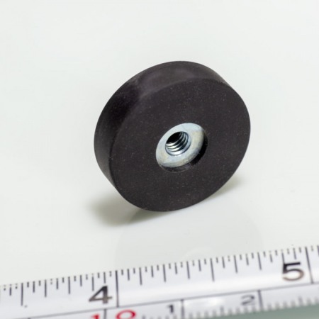 Magneți oală cauciucați - Magnet oală cauciucat diam. 22x6-M4-6H