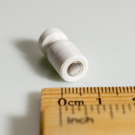 Magnet puternic în carcasă de plastic nepersonalizat - alb [1]