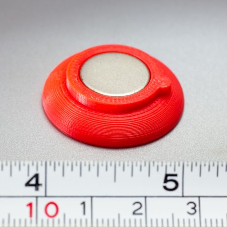 Magneți în carcasă plastic - Magnet puternic în carcasă de plastic nepersonalizat - roșu