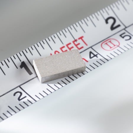 Magneți SmCo bloc - perpendicular pe suprafață - Magnet samariu bloc 10x5x2