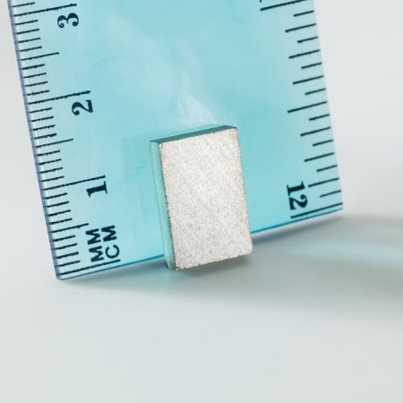 Magneți SmCo bloc - perpendicular pe suprafață - Magnet samariu bloc 15x10x3