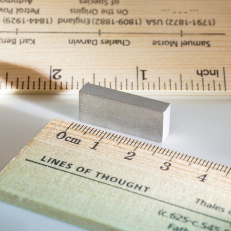 Magneți SmCo bloc - perpendicular pe suprafață - Magnet samariu bloc 25x10x5