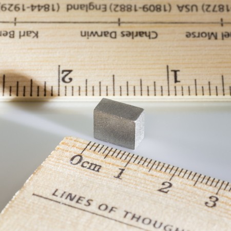 Magneți SmCo bloc - perpendicular pe suprafață - Magnet samariu bloc 80x25x20