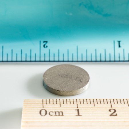 Magneți SmCo cilindru - axial - Magnet samariu cilindru diam.15x2
