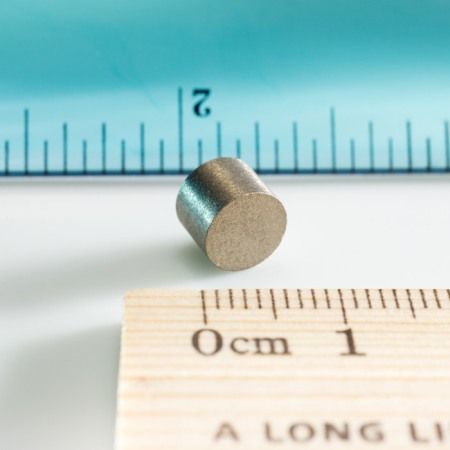 Magneți mici - Magnet samariu cilindru diam.7x5,5