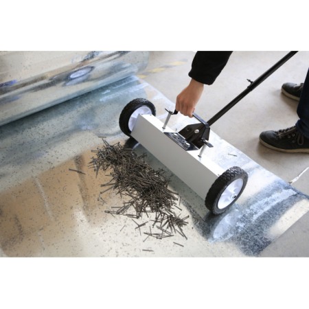 Mătură magnetică, lățime 600 mm, magneți din ferită [4]